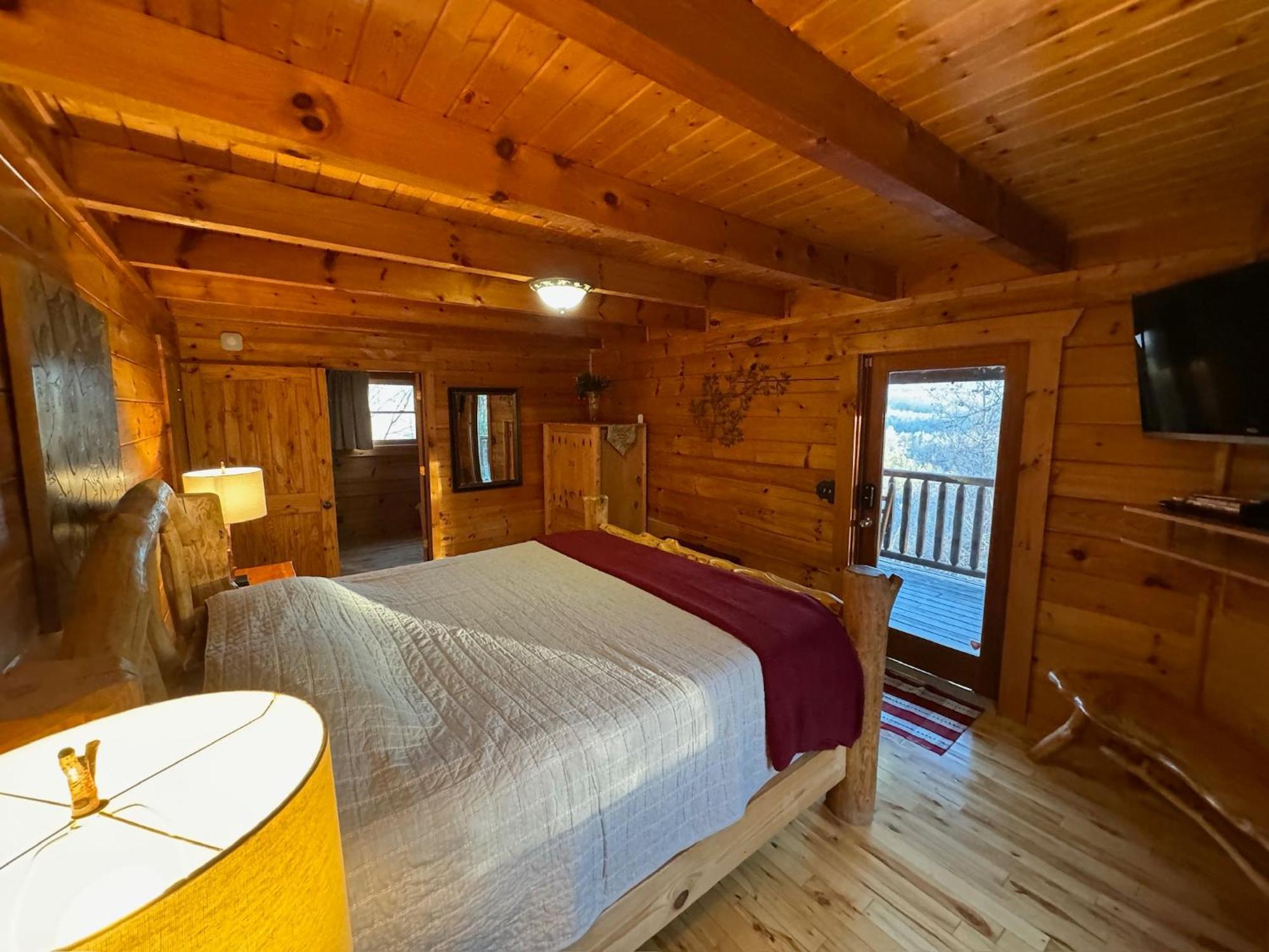 Smoky Paws - Exceptional Cabin, Stunning Mountain Views, Hot Tub, Tranquil, Gigabit Internet, Free L2 Ev Pigeon Forge Eksteriør bilde