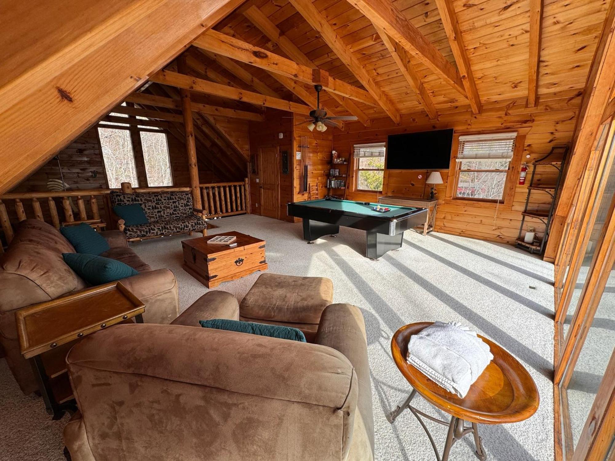 Smoky Paws - Exceptional Cabin, Stunning Mountain Views, Hot Tub, Tranquil, Gigabit Internet, Free L2 Ev Pigeon Forge Eksteriør bilde